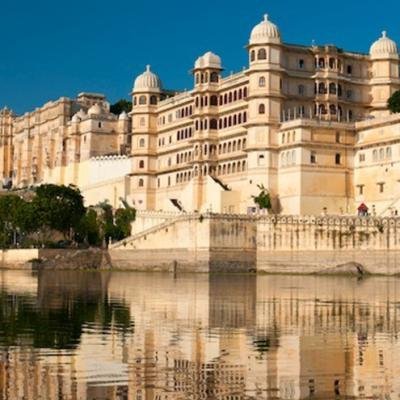 Rajasthan Tour Tempo Traveller Package from Udaipur